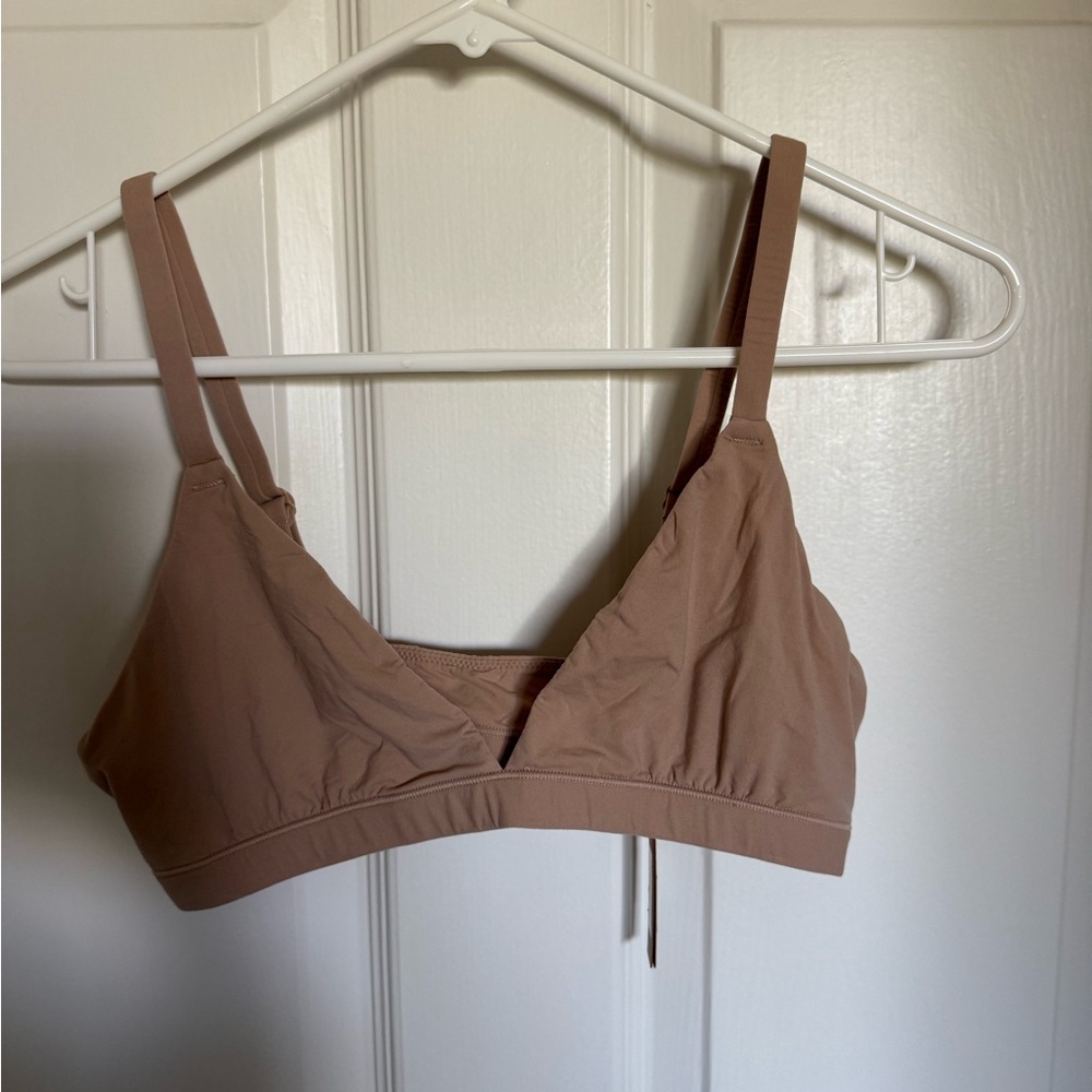 SKIMS Clay Bralette. Size L. NWT